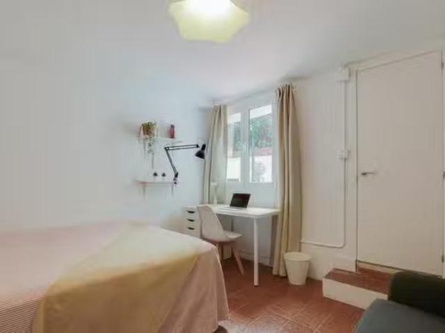 Acogedor Habitación en Carrer de l'Encarnació, Gràcia