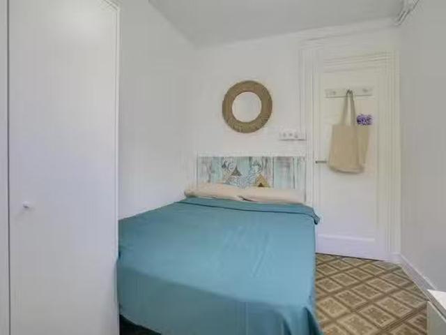 Único Habitación en Carrer de l'Encarnació, Gràcia