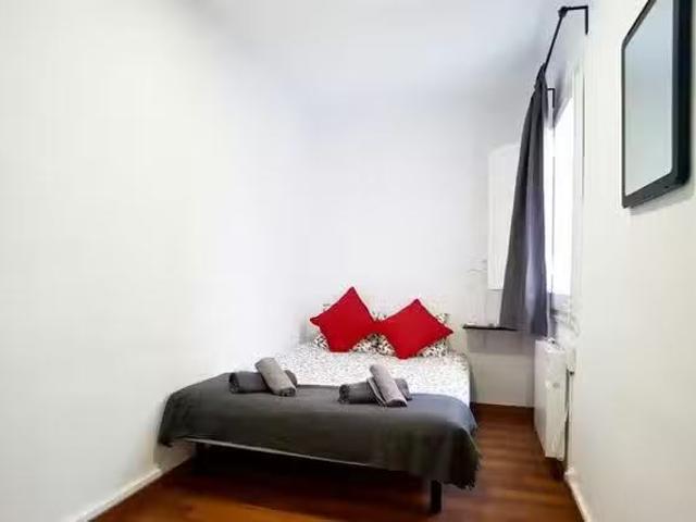 Encantador Habitación en Carrer de Pareto