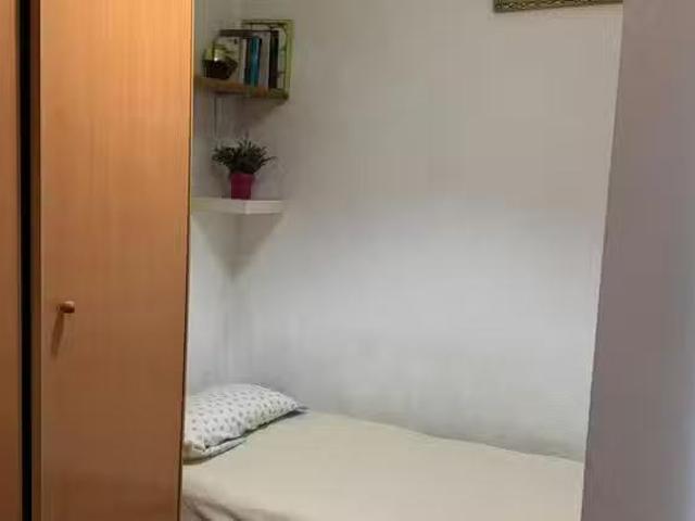 ¡Recién llegado! Habitación en Carrer de Piquer, El Poblesec