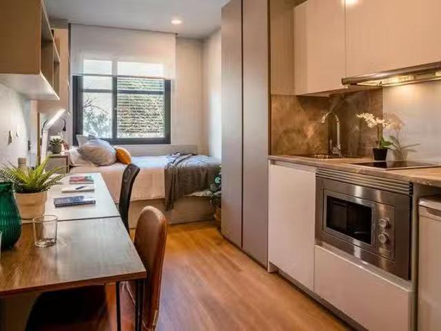 ¡En alquiler! Habitación en Carrer de Puigcerdà, Sant Martí