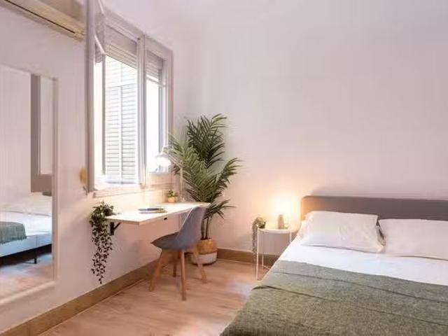 Barato Habitación en Carrer del Comte d'Urgell, 44