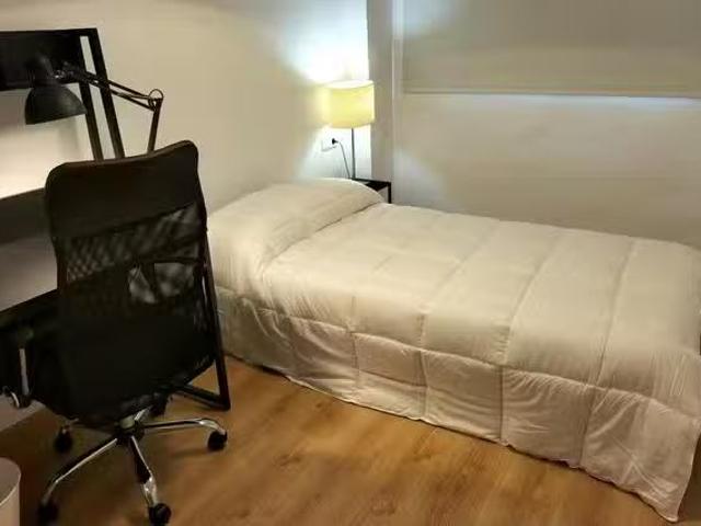 Bonito Habitación en Carrer Riu Jalón, Aiora