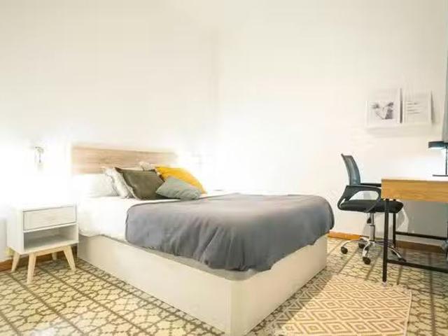 ¡Recién llegado! Habitación en Passeig de Sant Joan, Camp d'en.