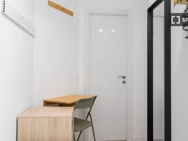 Único Habitación en piso compartido de 8 habitaciones en Berru.