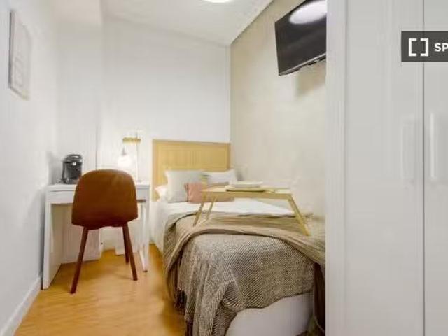 ¡Renta! Habitación en piso compartido en alquiler en Guindaler.