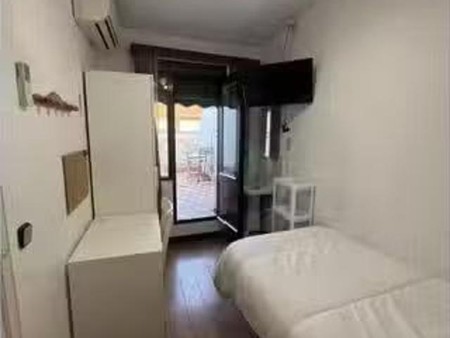 Bonito Habitación en piso compartido en madrid