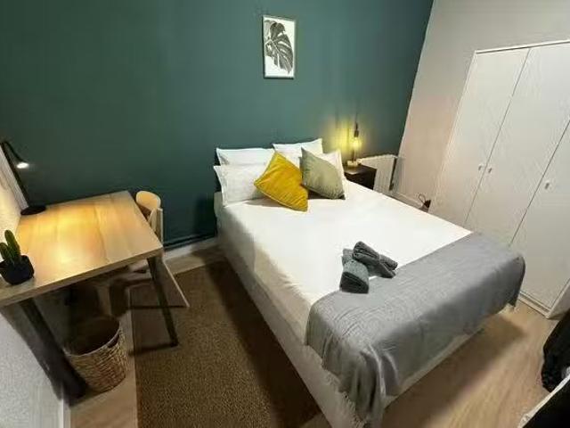 Nuevo Habitación en Plaza de Tirso de Molina, Embajadores