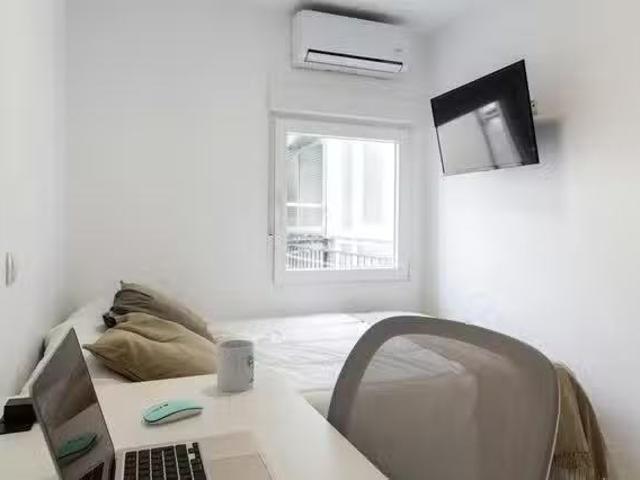 ¡En alquiler! Habitación en Plaza Jiménez Díaz