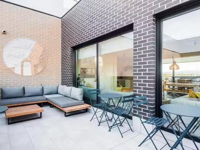 Acogedor Habitación en Pozuelo de Alarcón, Madrid, Spain