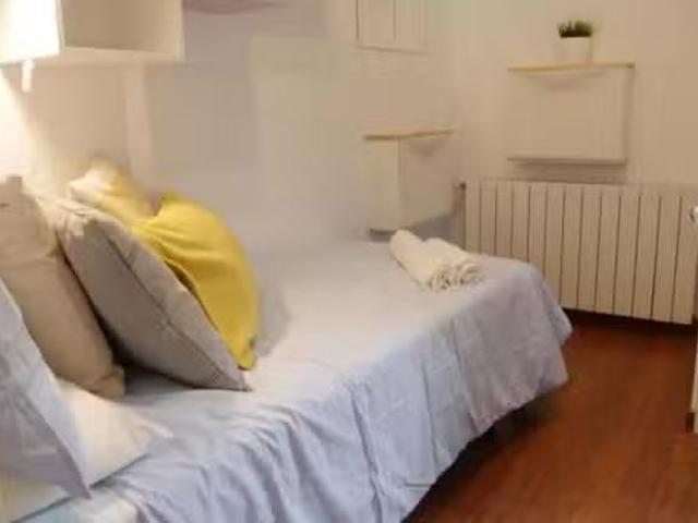 Acogedor Habitación en Ronda de Sant Pere