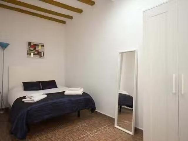 Encantador Habitación en 08003 Barcelona, Spain