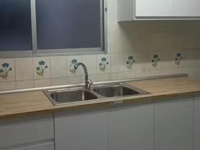 Único Habitación en 1 Avenida Silverio Perfecto Sanz Navarro
