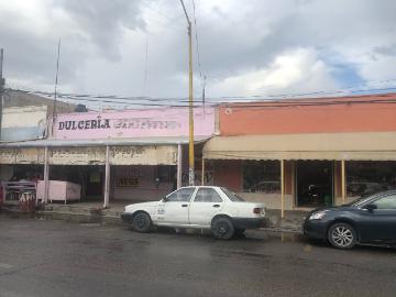 Renta Local Céntro con Alta Afluencia Peatonal y Vehicular