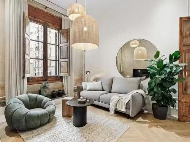 Bonito Piso de 1 habitación en Carrer de Trafalgar, Dreta de l.