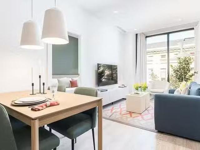Barato Piso de 1 habitación en Carrer de Villarroel