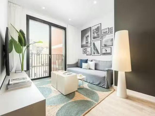 Nuevo Piso de 1 habitación en Carrer de Villarroel, Eixample
