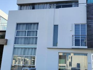 Renta y Venta Residencia en Valle del Sol Segunda Sección