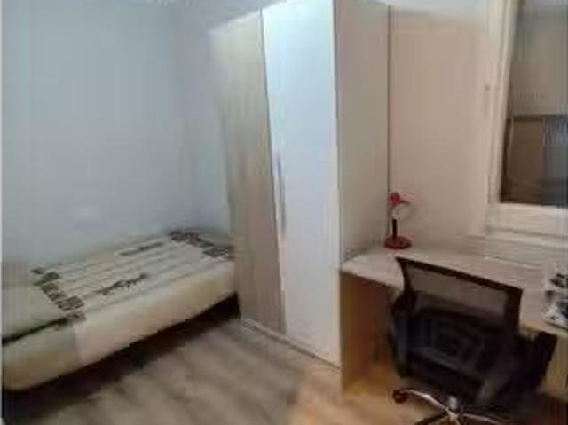 ¡Renta! Se alquila habitación en Sant Cugat Del Vallès, Barcel.