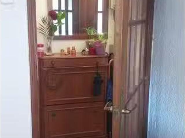 Encantador Se alquila habitación en piso de 3 dormitorios en S.