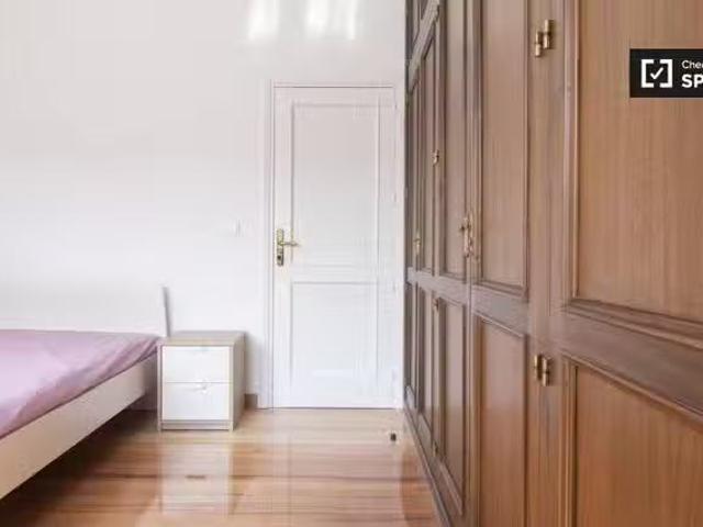 ¡En alquiler! Se alquilan habitaciones en un apartamento de 7.