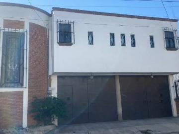 Renta suite amueblada con servicios, Col Santa Cruz Buenavista. Zavaleta y Recta Cholula