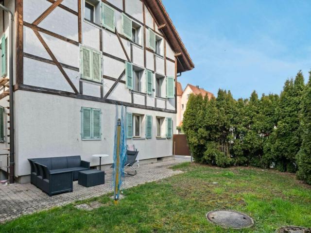 Rentable Liegenschaft im Aargau: Renoviertes Mehrfamilienhaus mit drei Wohnungen