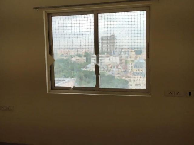 Rental | 3 BHK 1090 Sq.Ft. Apartment in Manjeera Majestic Homes