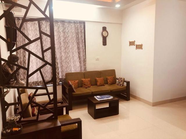 Rental | 3 BHK 1425 Sq.Ft. Apartment in Kakade City