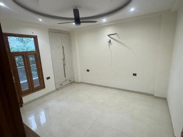 Rental | 3 BHK 1576 Sq.Ft. Apartment in Piyush Heights