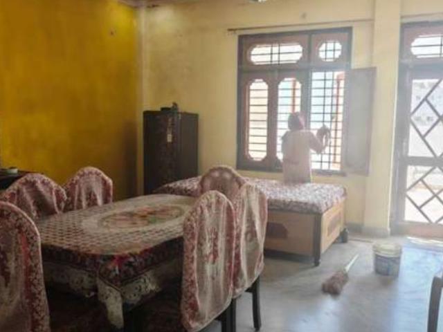Rental | 3 BHK 1650 Sq.Ft. Apartment in Rudra Twin Towers
