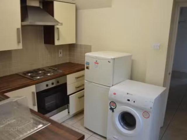 Nice 11a Ulsterville Place