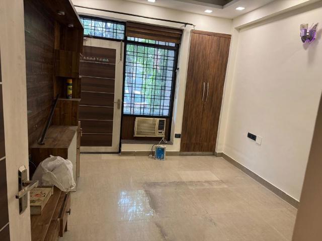 Rental | 2.5 BHK + Store Room 2500 Sq.Ft. Independent House in Auram Floor