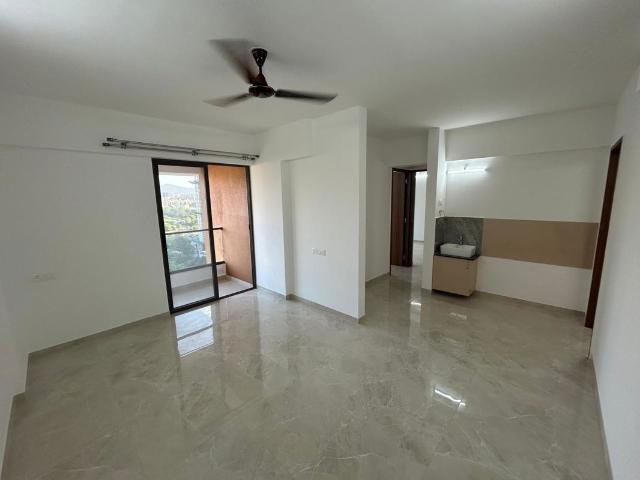 Rental | 2 BHK 1145 Sq.Ft. Apartment in Nyati Evara