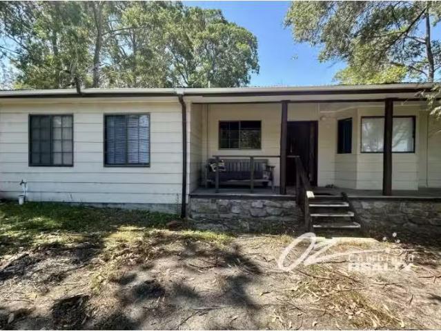 Cheap 2 BR 1 Fitzpatrick Street, Old Erowal Bay Townhouse for.