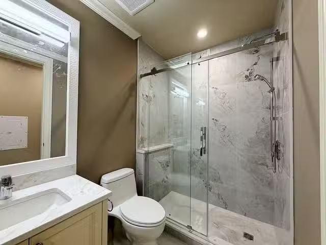 Rental! 2 BR House for rent in Vancouver, Vancouver West, 38xx.