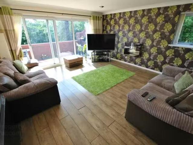 Cozy 7 Regent Court