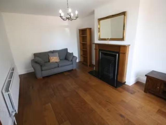 Charming 49 Glebe Gardens