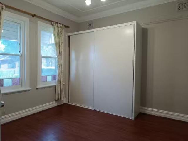 Cheap 4 BR 80 Abercorn Street, Bexley House for rent Listed b.