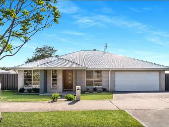 Cozy 4 BR 37 Seagrass Avenue, Vincentia House for rent Listed.