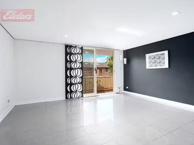 Nice 53/3 Ramu Close, Sylvania Waters Apartment for rent List.