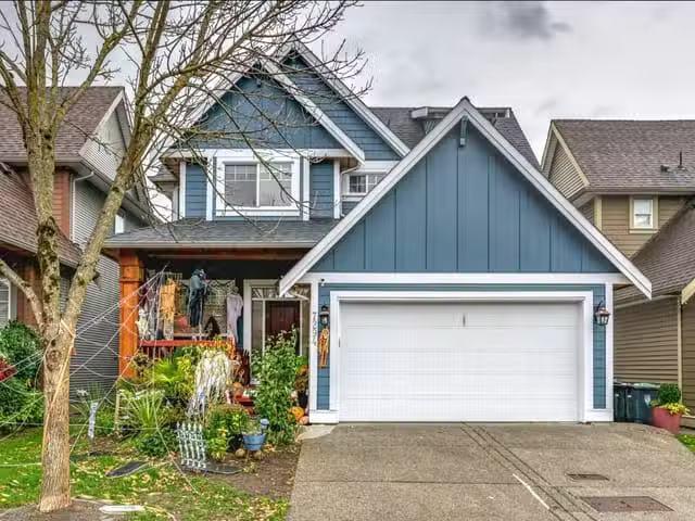 Rental! 5 BR House for rent in Langley, Langley, Upper House 7.