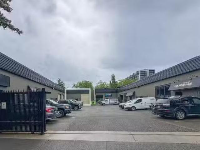 Cheap 661 Alpha St, Victoria, BC, V8Z 1B5 commercial for lea.