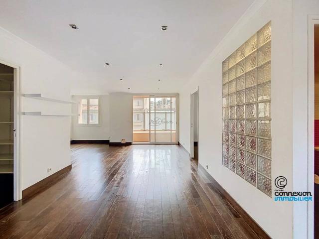 Rental Apartment Marseille 1er