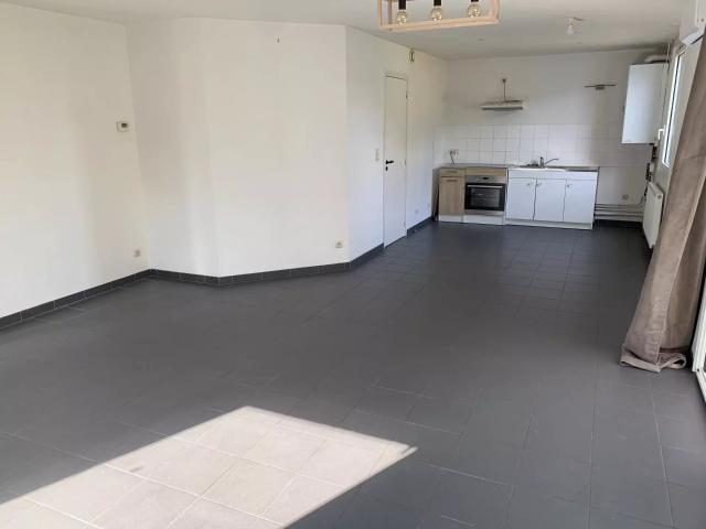 Rental Apartment Neuville en Ferrain