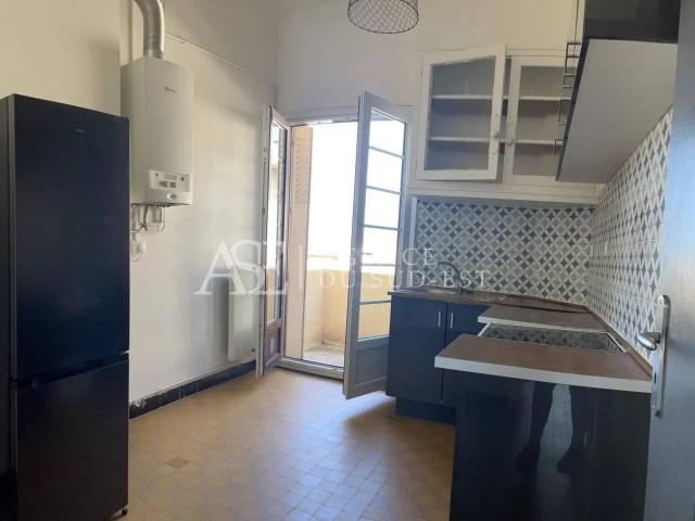 Rental apartment Aix en Provence, 4 rooms, 3 bedrooms, 70.9 m², €539 / Month Fees included