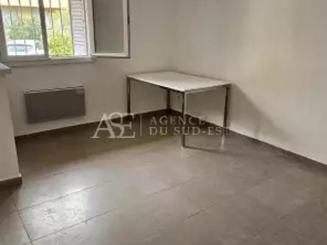 Rental apartment Aix en Provence, 4 rooms, 57 m², €1,060 / Month Fees included