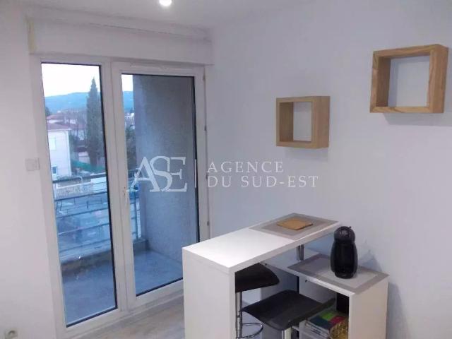 Rental apartment Aix en Provence, 1 room, 15.27 m², €590 / Month Fees included