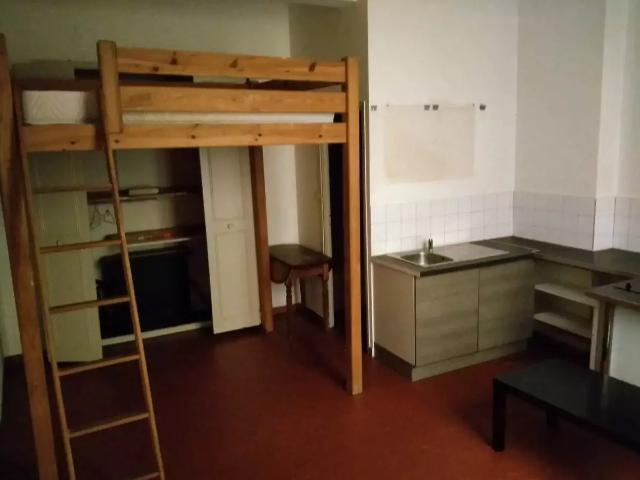 Rental apartment Aix en Provence, 1 room, 23.74 m², €541 / Month Fees included