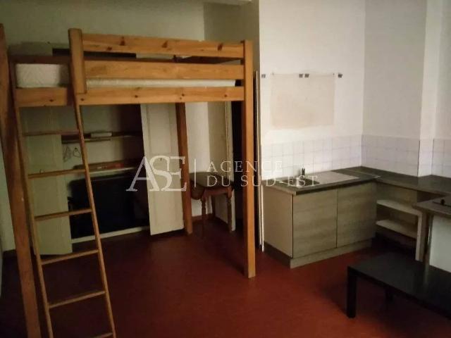 Rental apartment Aix en Provence, 1 room, 23.74 m², €541 / Month Fees included